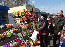 Барнаульцев просят воздержаться от посещения кладбищ на Пасху и в родительский день