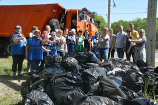 В Барнауле прошла очередная экологическая акция по очистке  озера на ул.Гущина 