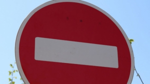 В Барнауле на участке проезда Канатного запретят въезд транспорта