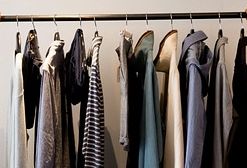 Куда в Барнауле сдать вещи для нуждающихся?﻿﻿