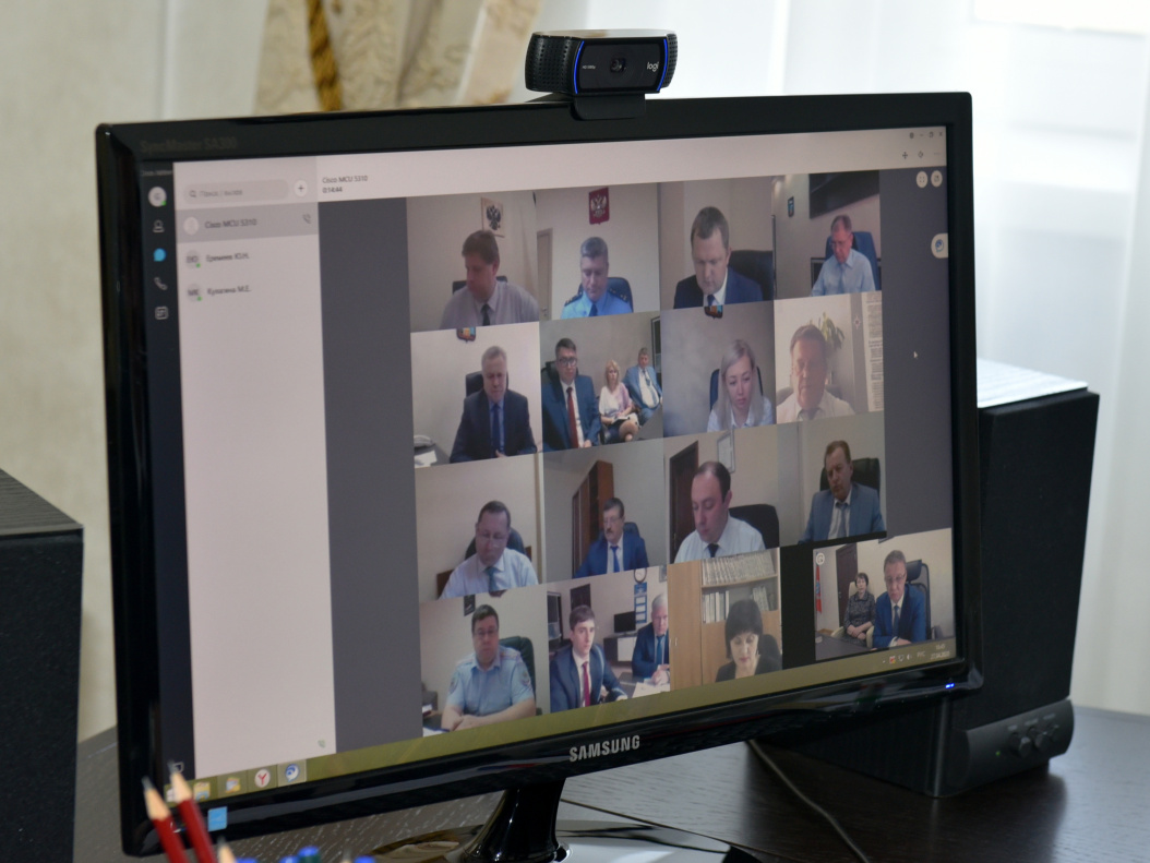 Вячеслав Франк провел очередное заседание городского штаба по противодействию распространению коронавирусной инфекции