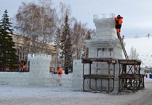 С 1 декабря в Барнауле для строительства снежного городка перекроют площадь Сахарова 