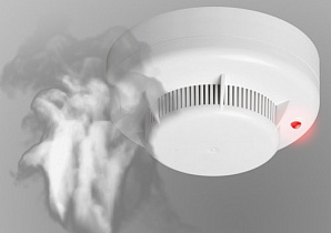 В Барнауле установили 34 автономных пожарных извещателя в местах проживания многодетных семей, ветеранов и социально незащищенных категорий населения 