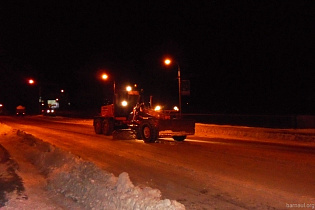 Городские службы устраняют последствия непогоды