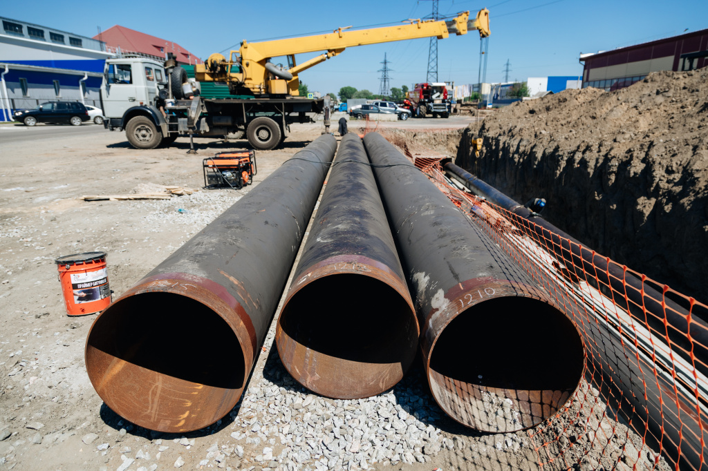 Более 30 километров тепловых сетей обновят в Барнауле в этом году