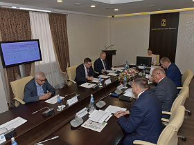 Организацию работы по отлову безнадзорных собак и проведение регистрации домашних животных обсудили в администрации города