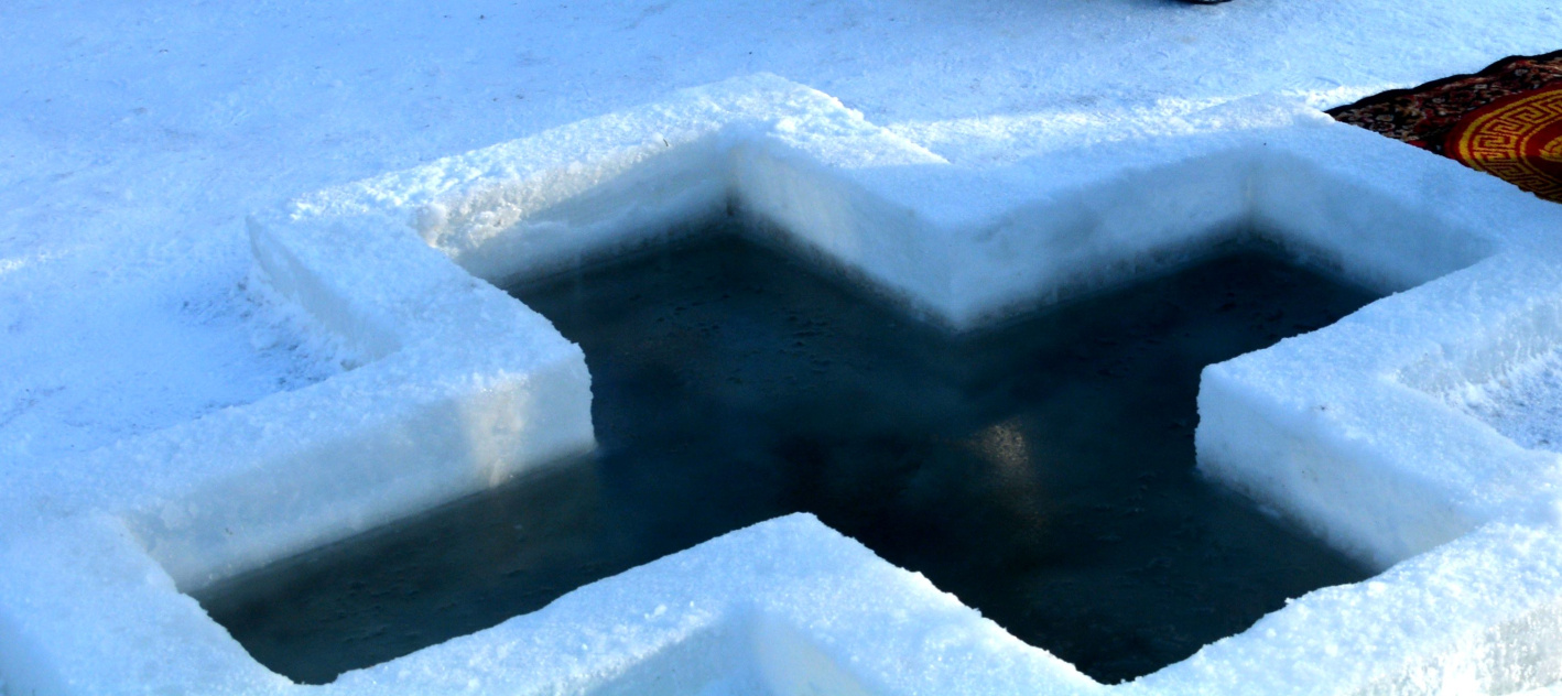 В Барнауле обустраивают Крещенский городок