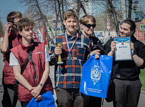 На территории города прошла интеллектуально-развлекательная игра «По зову горячих сердец. Красное знамя 3.0.»