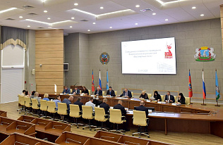 В администрации города обсудили проведение акции-шествия «Бессмертный полк» в Барнауле 9 мая 