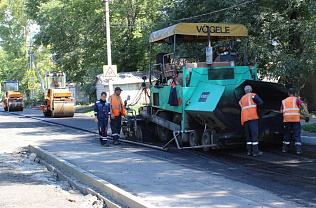 На улице Червонной уложили новый асфальт в рамках проекта «Безопасные и качественные дороги»