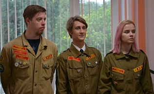 Бойцов  студенческого экологического отряда  «Зеленая волна» поблагодарили за работу