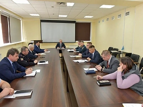 В Барнауле прошло совещание по организации обеспечения пожарной безопасности и готовности служб жизнеобеспечения в дни празднования юбилея Победы 