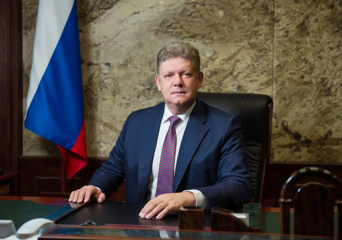 Полпред Российской Федерации в СФО Анатолий Серышев поздравляет работников органов безопасности с профессиональным праздником