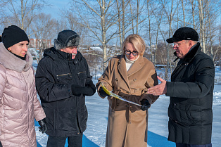 Возможность создания земельного участка на территории Лесного пруда обсудили с выездом на место