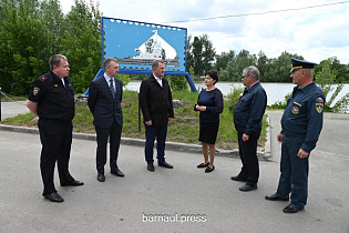 Все силы и средства готовы к прохождению паводка в барнаульском микрорайоне Затон