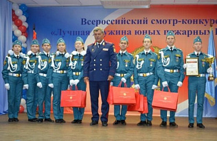 Команда юных пожарных барнаульской школы № 102 победила во всероссийском конкурсе 