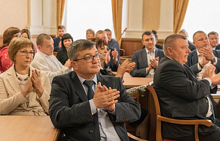 В администрации Барнаула чествовали лучших представителей сферы бизнеса