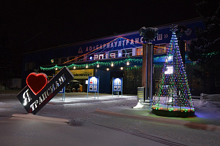 Конкурс на лучшее новогоднее оформление предприятий объявили в Октябрьском районе 