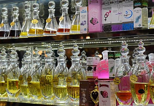 С 1 октября станет обязательной маркировка парфюмерной продукции