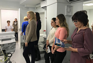 Для представителей туристической отрасли Барнаула провели рекламный тур по медицинским организациям