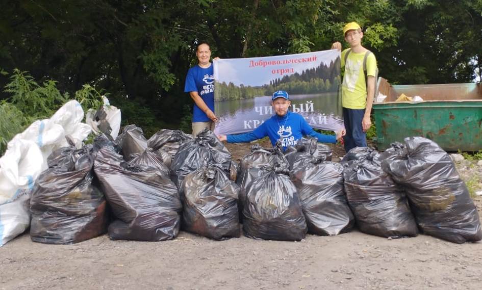 Волонтеры провели экологическую акцию на территории водоохранной зоны микрорайона «ВРЗ»