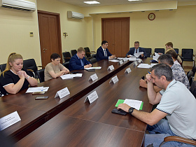 В администрации Барнаула обсудили размещение нестационарных торговых объектов на территории города 