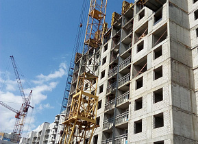 Виктор Томенко провел рабочее совещание по ситуации в строительной компании «Барнаулкапстрой»