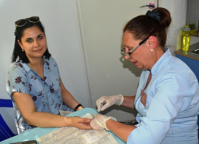 Во Всемирный день борьбы с инсультом барнаульцы смогут пройти бесплатное обследование в мобильном центре здоровья