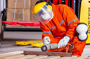 В Барнауле определили предприятия с лучшей организацией работы по охране труда 