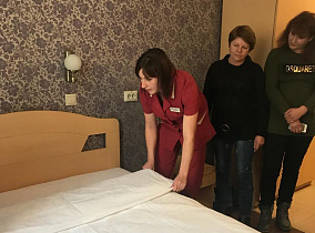 В Барнауле провели круглый стол по вопросам классификации гостиниц и мастер-класс по стандартам обслуживания гостей