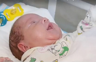 В перинатальном центре на Попова разрешили мужчинам присутствовать на операции кесарева сечения