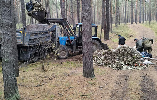 В Барнауле продолжают приводить в порядок берега реки Пивоварки