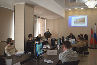 С представителями торговых центров обсудили вопросы наружной рекламы