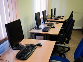 Барнаульские пенсионеры стали участниками компьютерной олимпиады