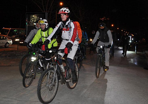 Во время акции «Час Земли» по центру Барнаула проедут «Велосветлячки» 