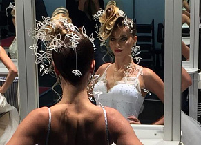 Мастер из Барнаула получила три «золота»  на российском конкурсе парикмахерского искусства