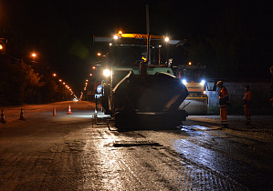 Ночью в Барнауле начали ремонт улицы Энтузиастов