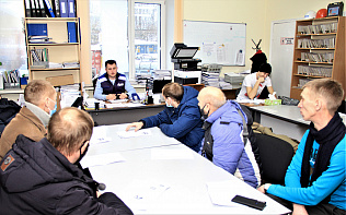 ﻿Трудоустраивает барнаульцев вместе с работодателями кадровый центр «Работа России» 