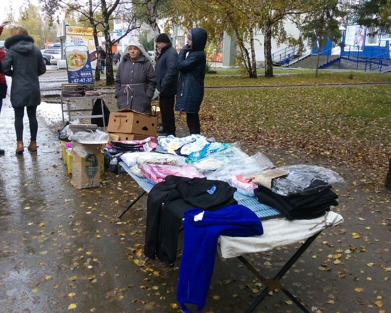 Пешеходные дорожки, парковки и обочины дорог – не место для торговли
