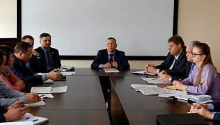 Вопросы соблюдения красных линий при эксплуатации и строительстве объектов недвижимости на территории города обсудили в администрации Барнаула