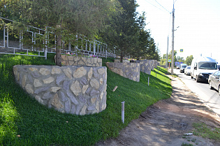 В Барнауле украли фонари с нового объекта благоустройства на Павловском тракте