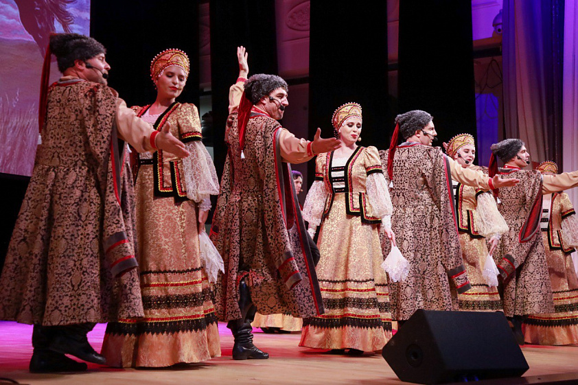 Ансамбль «Вечёрки»  из Барнаула выступит на международной выставке-форуме «Россия» 