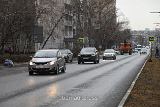 В Барнауле обследуют 100 километров дорог, отремонтированных по нацпроекту