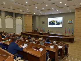 В администрации города прошло расширенное аппаратное совещание