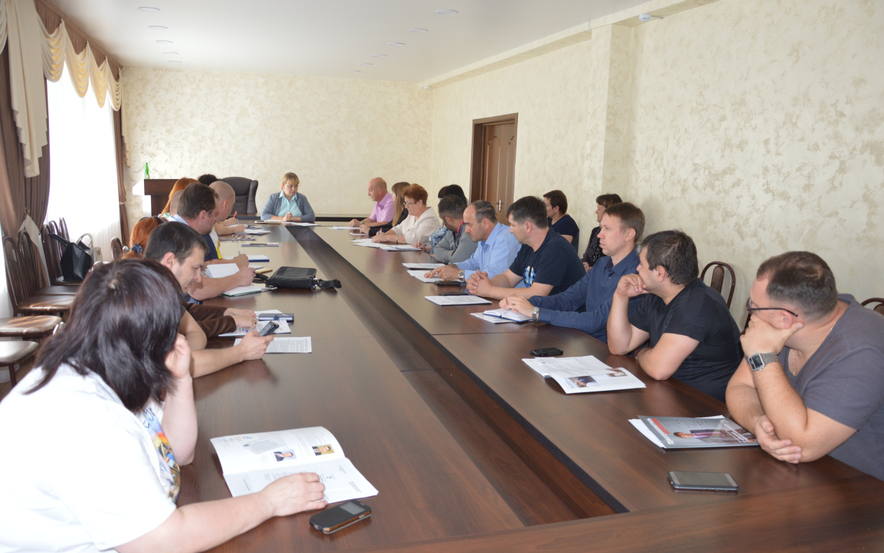 Руководителям предприятий общественного питания разъяснили нормы законодательства в сфере реализации алкогольной продукции