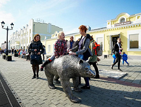 Барнаульский медведь с Мало-Тобольской отправится на реставрацию