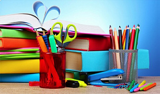 В Барнауле в рамках благотворительной акции «Соберем детей в школу» семьям передали первые наборы 