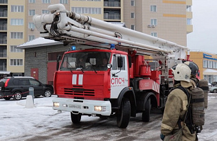 МЧС: личная техника не должна мешать проезду спецмашин к зданиям
