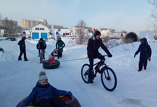 Новогодний велопраздник состоялся в Барнауле