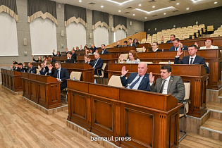 Депутатами городской Думы принято решение о присвоении  участникам Великой Отечественной войны званий Почетных граждан города Барнаула